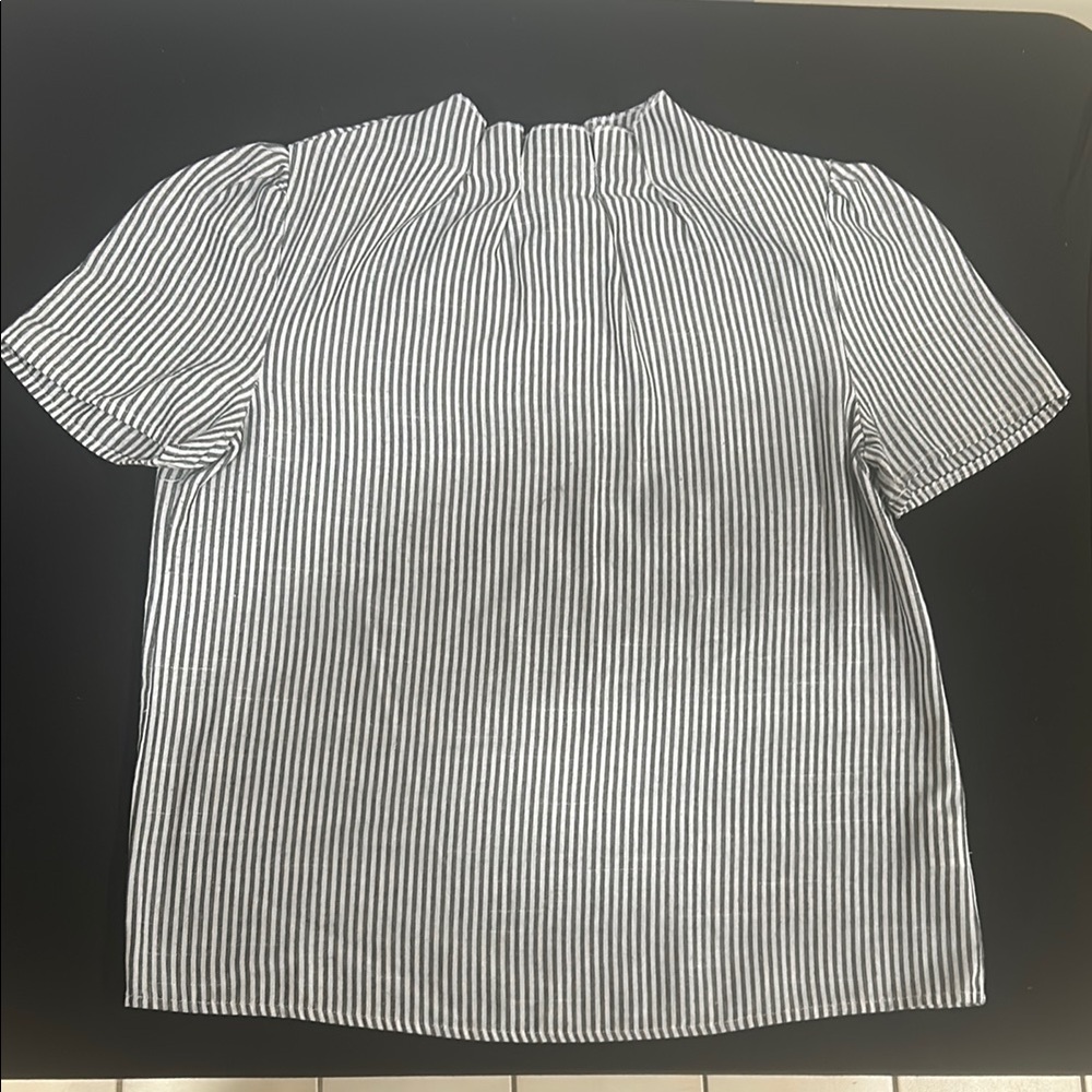 SHEIN Black and White Puff Sleeve Blouse with Mandarin Collar